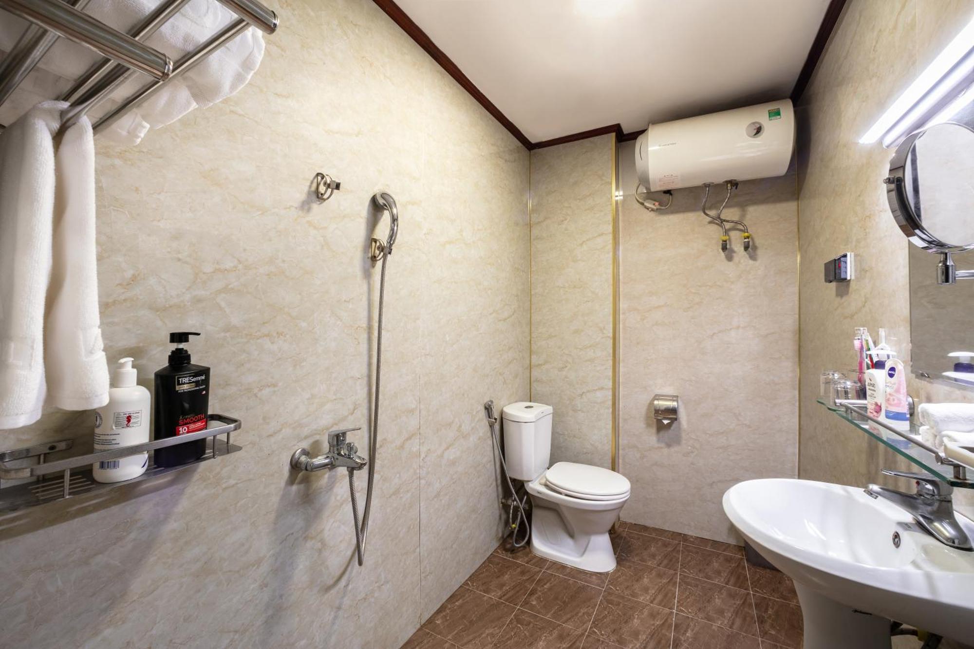 A25 Hotel - 12 Lien Tri Hanoi Luaran gambar