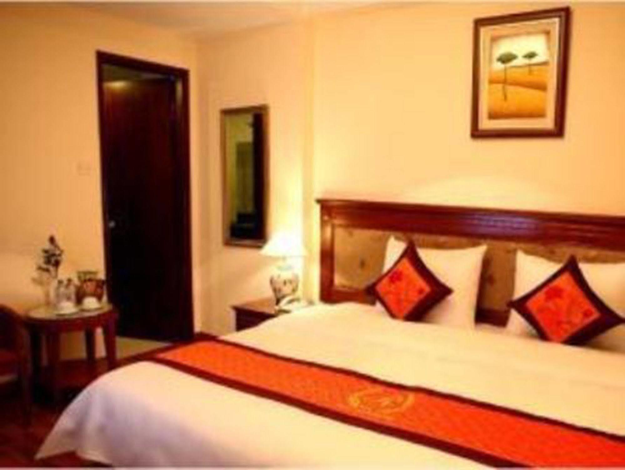 A25 Hotel - 12 Lien Tri Hanoi Luaran gambar